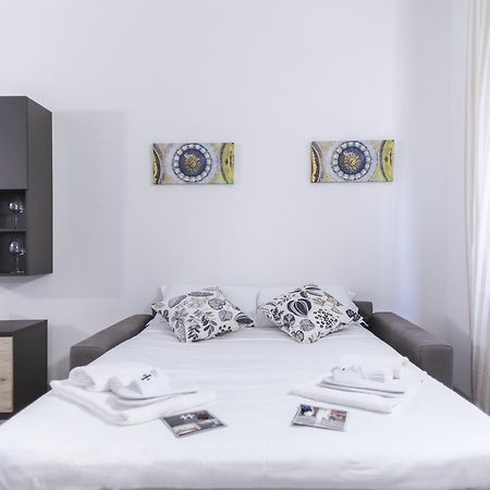 Hemeras Boutique Homes - City Center Design Flats Milan Exterior photo