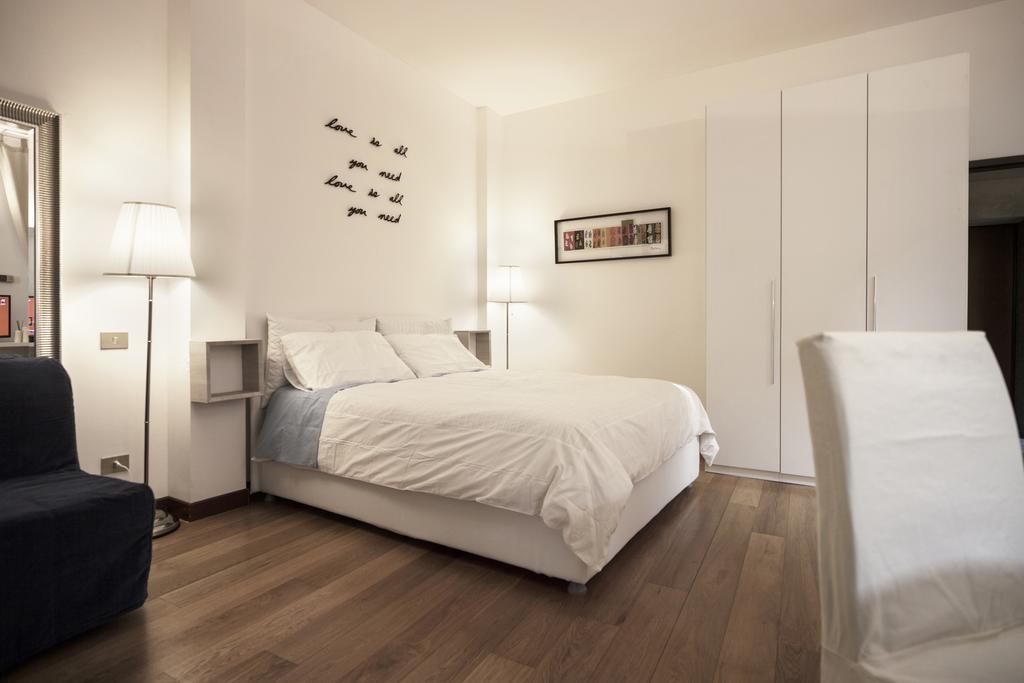 Hemeras Boutique Homes - City Center Design Flats Milan Exterior photo